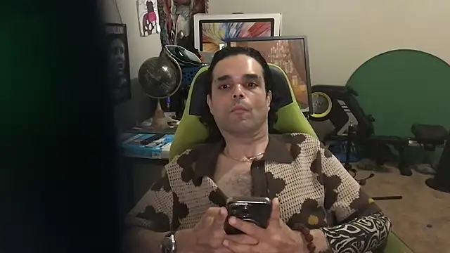 KungFuPanda001's Live XXX Chat