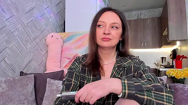 FancyRoom Adlı Modelin Canlı XXX Sohbeti