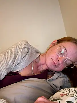 jannis1992 Adlı Modelin Canlı XXX Sohbeti