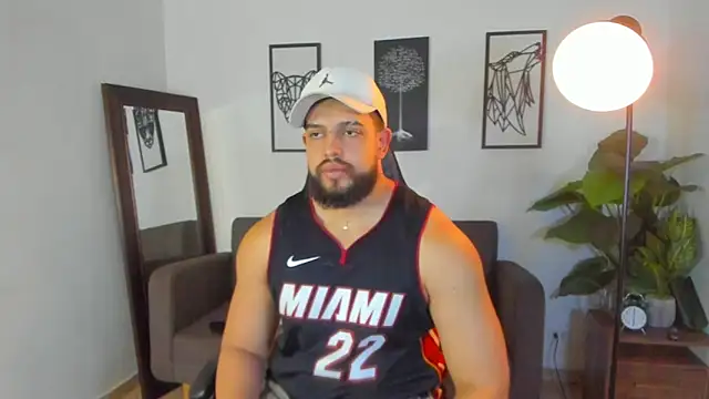 عرض كام Justin_kingX7