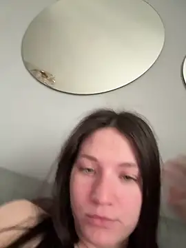 Chatroom XXX en direct de horny_milkis