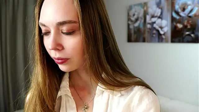 HermaFrainのライブXXXチャット