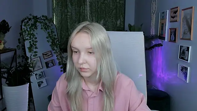 Chat XXX en directo de MaoqiBeverly