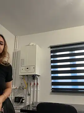 NicolePlay's Live XXX Chat