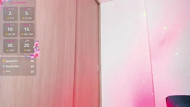 Maxfrost1 webcam show