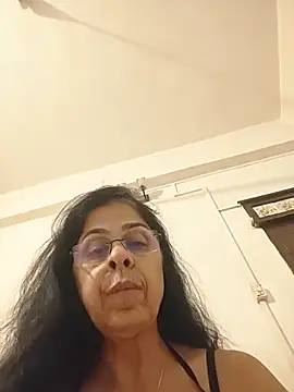 Chat XXX en directo de NakedMILFx