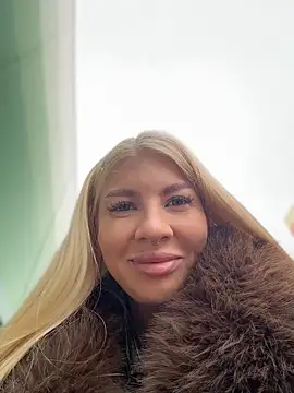 NewLale のウェブカメラショー