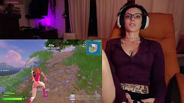 GennaJames Chat XXX live