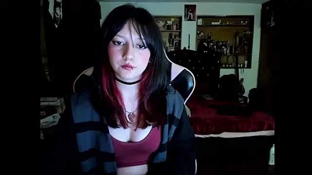 Maki_Zein_ Show Webcam