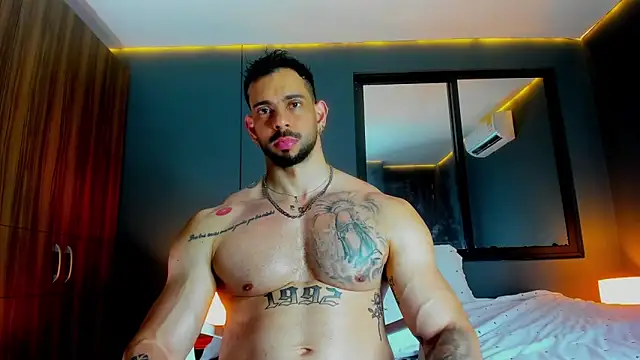 Онлайн чат XXX massimo_visconti