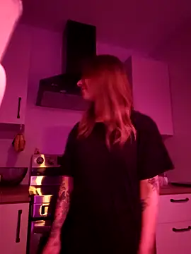 LilyOrion Chat XXX live