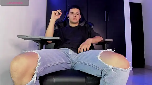 عرض كام Liam_Mateo