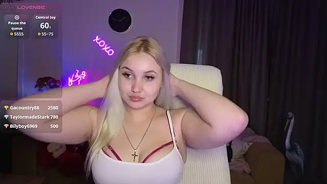 adrelaxina's Live XXX Chat