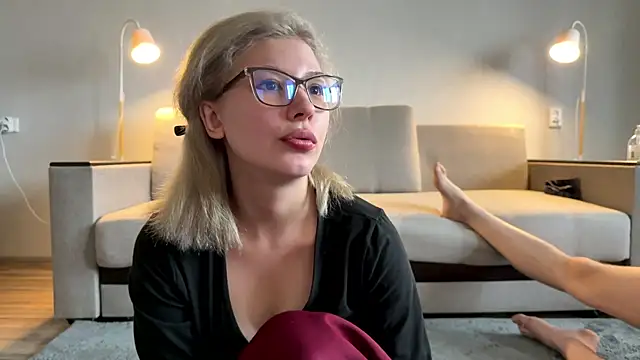 Love_plat1na Adlı Modelin Web Kamerası Şovu