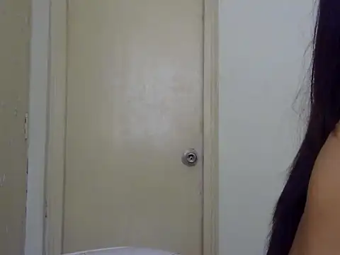 YOUR__ALLYのライブXXXチャット