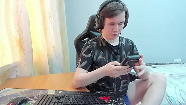 Вебкам-шоу iliaskrislove