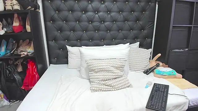 BbwSQUIRTERxx Live XXX-Chat