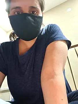 tinaarora 라이브 XXX 채팅