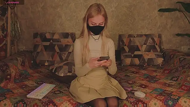 EternalOphelia: онлайн-секс-чат