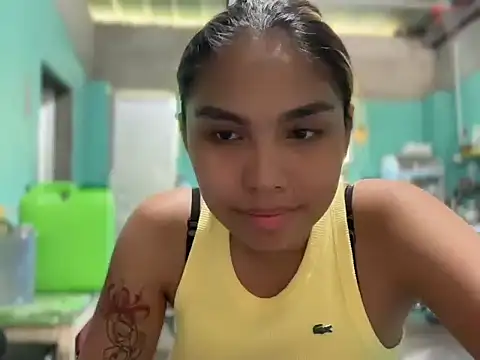 Alaia_River – webcam-show