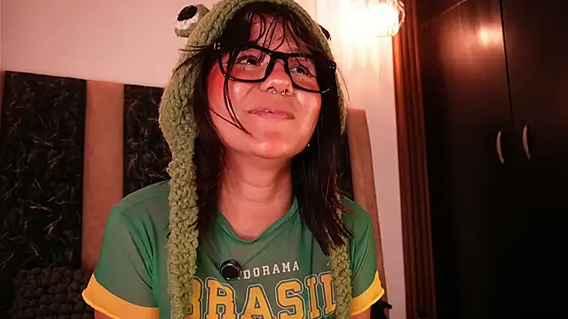 Ivi_Aiko live XXX chat