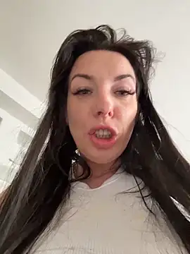 AlmmaxxxxのライブXXXチャット