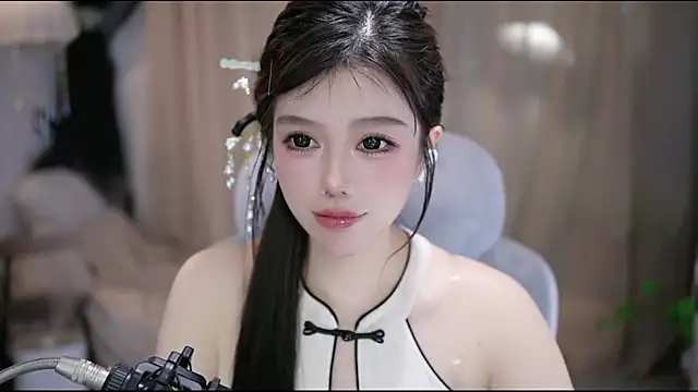 CecilyのライブXXXチャット