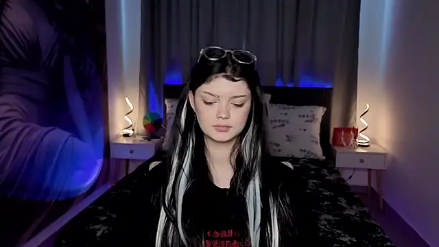 MileyRood élő XXX-chatje