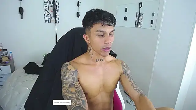 Leonard_Price Show in webcam