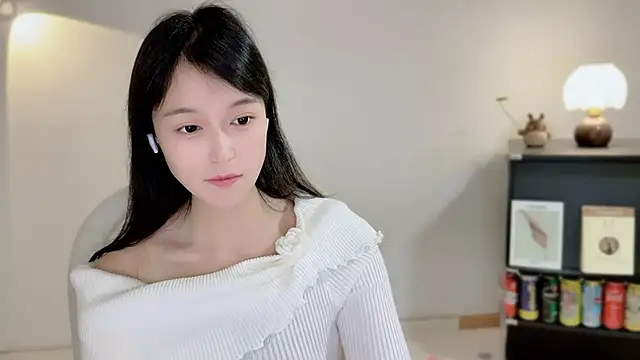 Onechestnut Chat XXX live