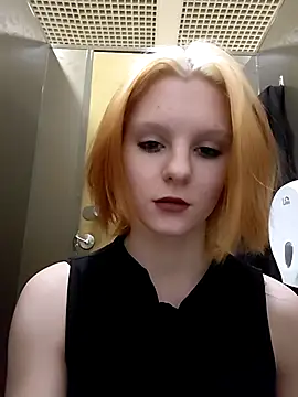 NinaParri Chat XXX live