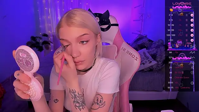 Chat +18 de AnyaTaylor_ ao vivo