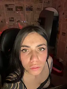 i_am_nina_: онлайн-секс-чат