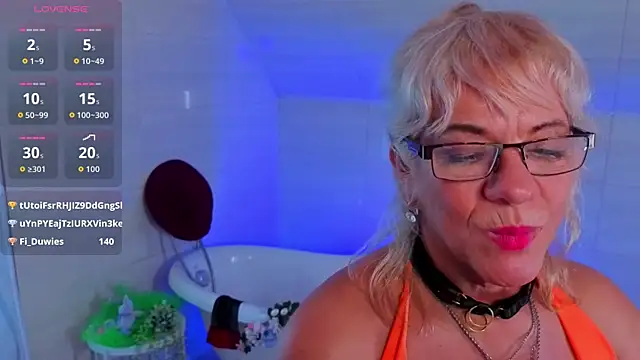 Онлайн чат XXX AnittaHarris_