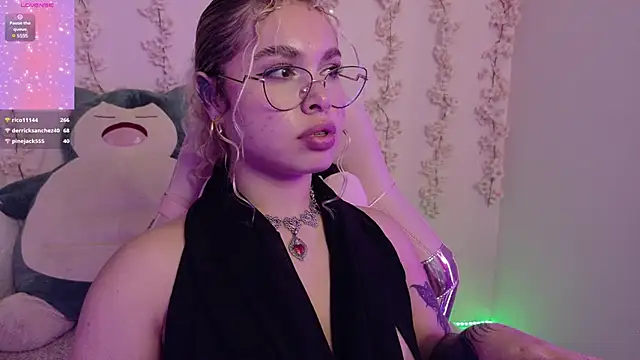 Онлайн чат XXX Haelycute