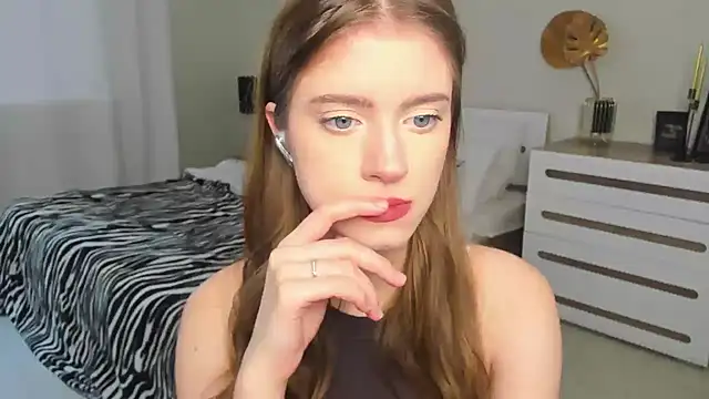 Erica_Kiss' Live XXX Chat