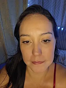 Chatroom XXX en direct de HairyAmara