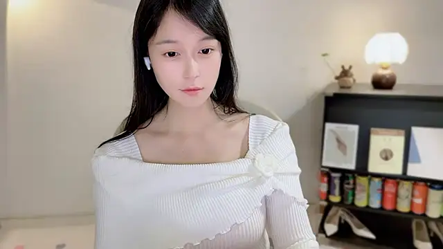 Onechestnut's Live XXX Chat