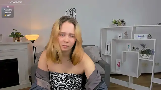 Ketrin_n_ Live XXX-Chat