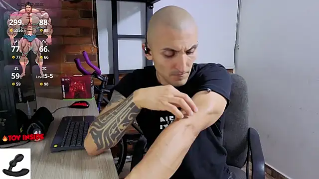 Marck_Muscleのウェブカメラショー