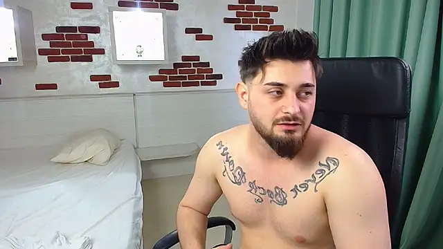 Show modela JalenPen na web-kameri