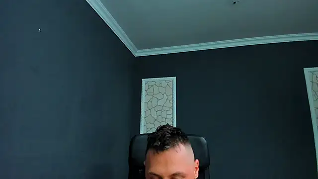 BrianHunts 即時 XXX 聊天