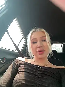 Kiss_Auroraa Live XXX-chat