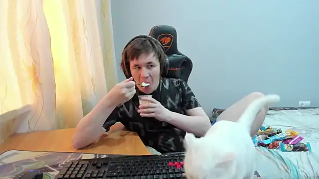 Show modela iliaskrislove na web-kameri