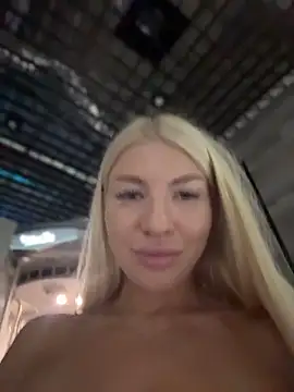 Chatroom XXX en direct de NewLale