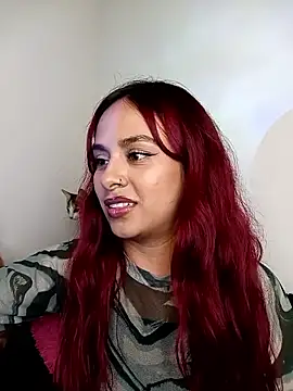 EmiilyFoxx090 Adlı Modelin Canlı XXX Sohbeti