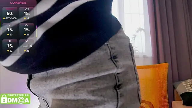 caty_cuddly élő XXX-chatje