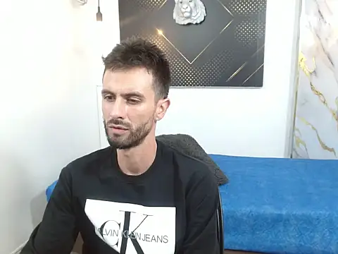 Chatroom XXX en direct de KingOfTemptation