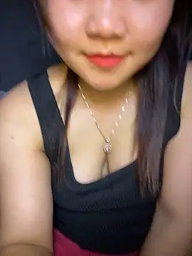 Sunset-yll's Live XXX Chat