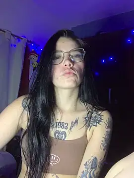 Tatii1's Live XXX Chat